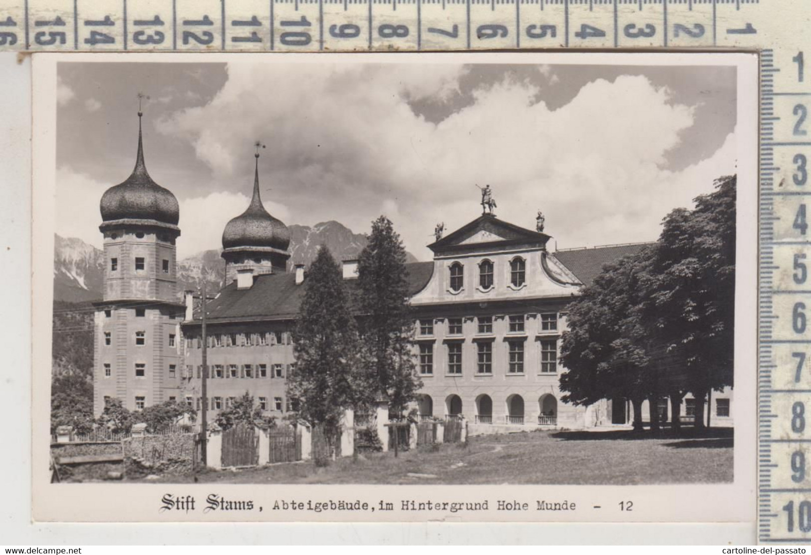 STIFT STAMS ABTEIGEBAUDE IM HINTERGRUND HOHE MUNDE NO VG - Stams