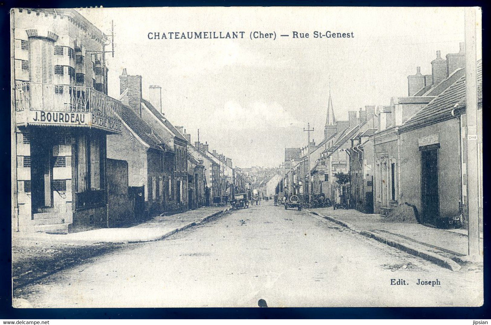 Cpa Du 18 Chateaumeillant Rue St Genest  DEC19-53 - Châteaumeillant