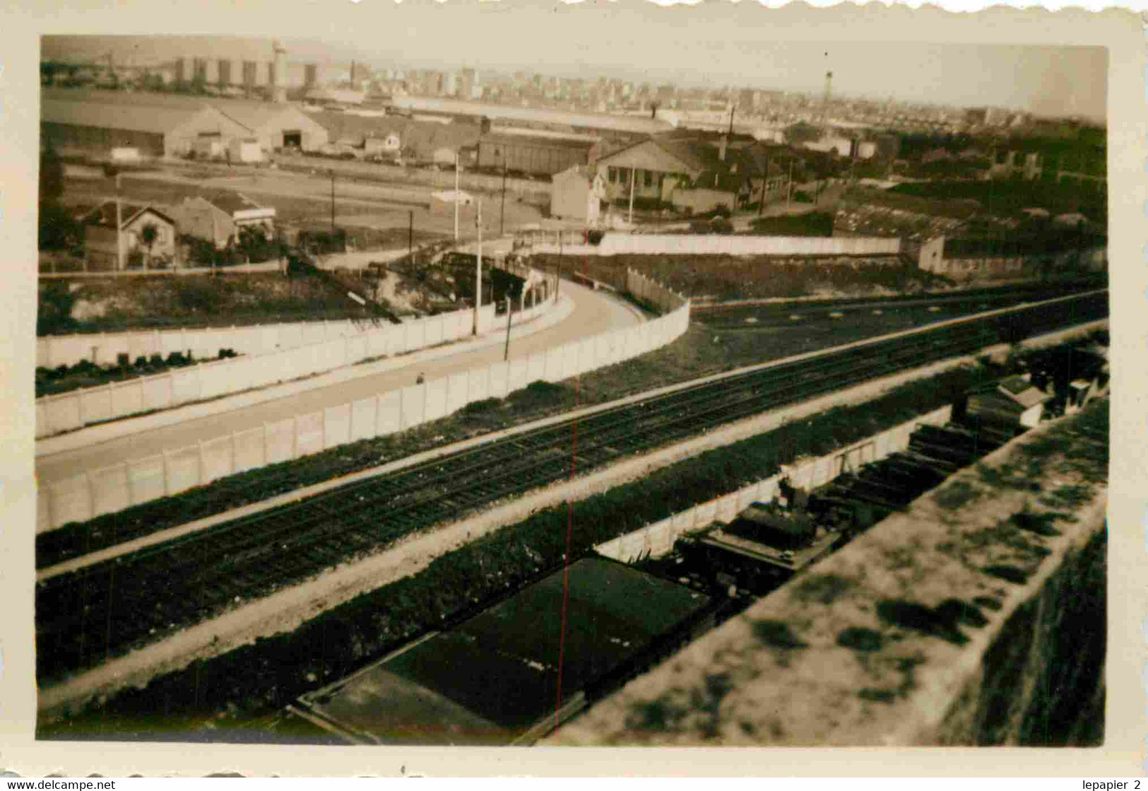 France NANTERRE Ateliers SNCF La Folie  5 X  Photographies  8,5 X 6 Cm - Trenes