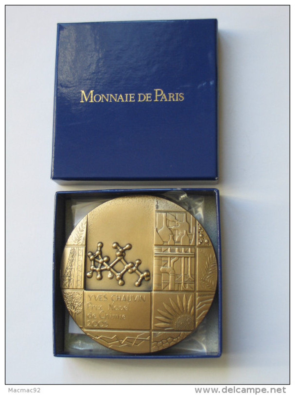 Superbe Médaille En Bronze YVES CHAUVIN  Prix Nobel De Chimie 2005 **** EN ACHAT IMMEDIAT **** - Professionnels / De Société