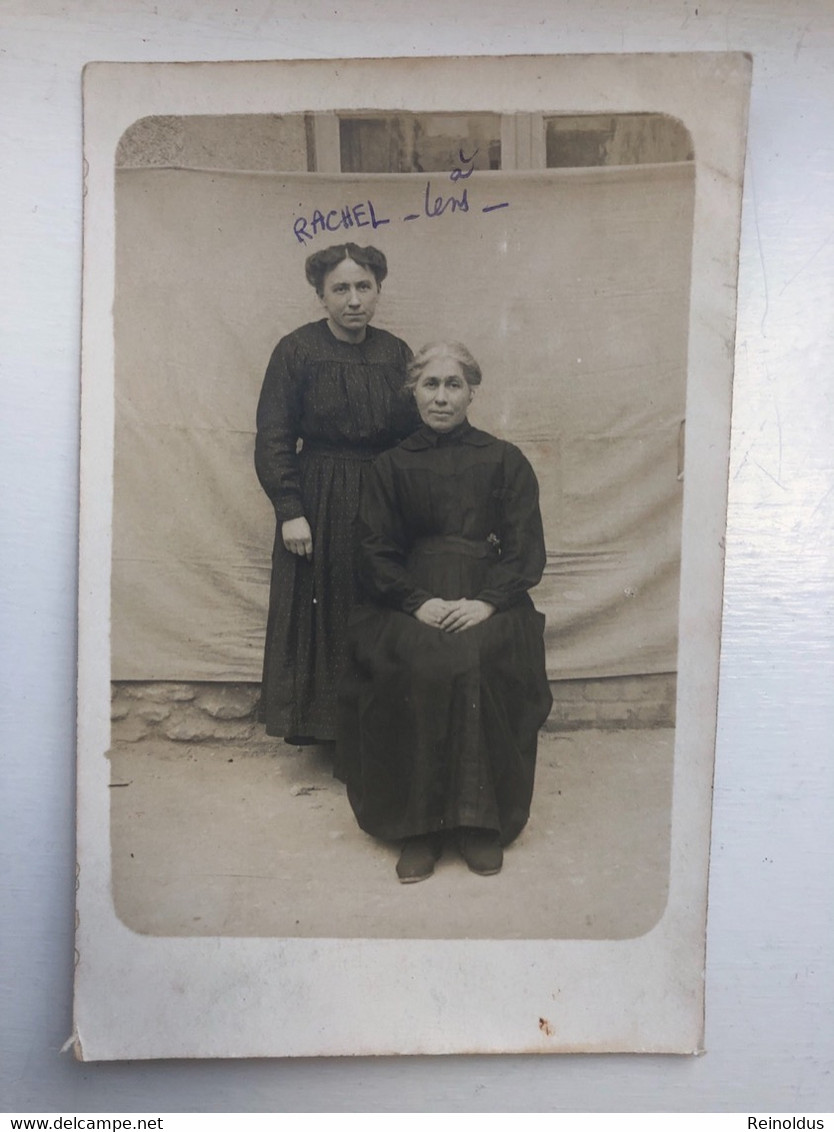 Foto Ak Cp Deux Femmes Grand Guerre 1914 1917 - Lens