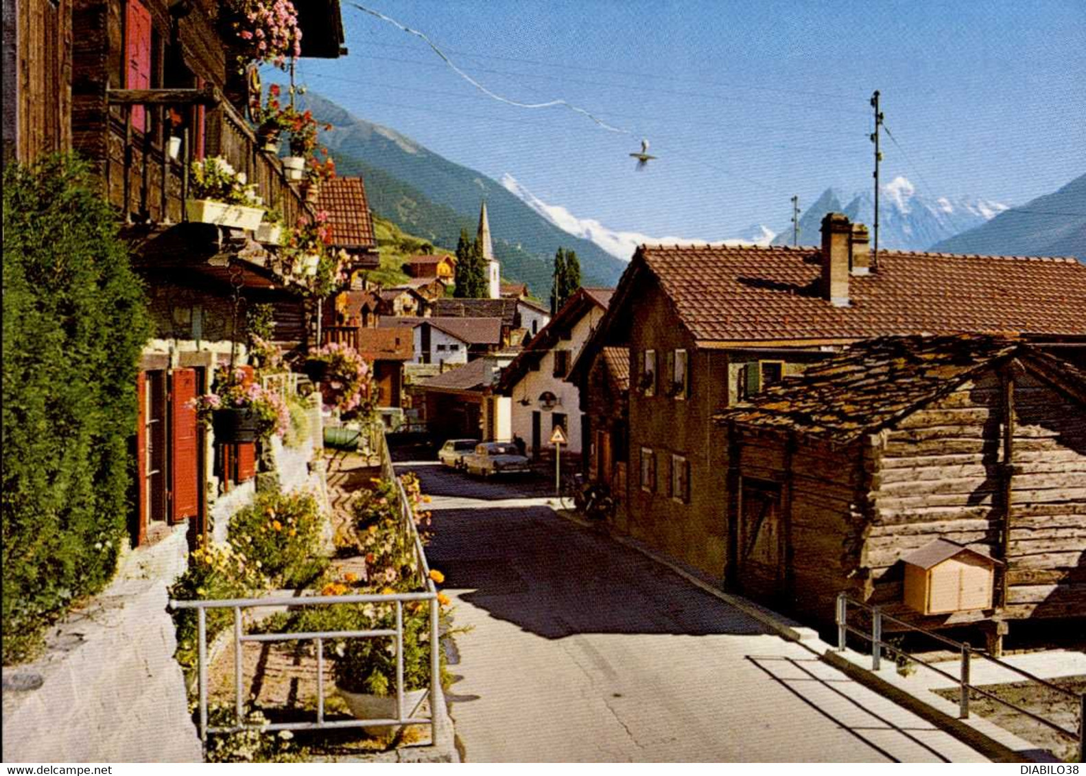 VAL D ' HERENS     ( SUISSE )   VILLAGE DE SAINT-MARTIN - Saint-Martin