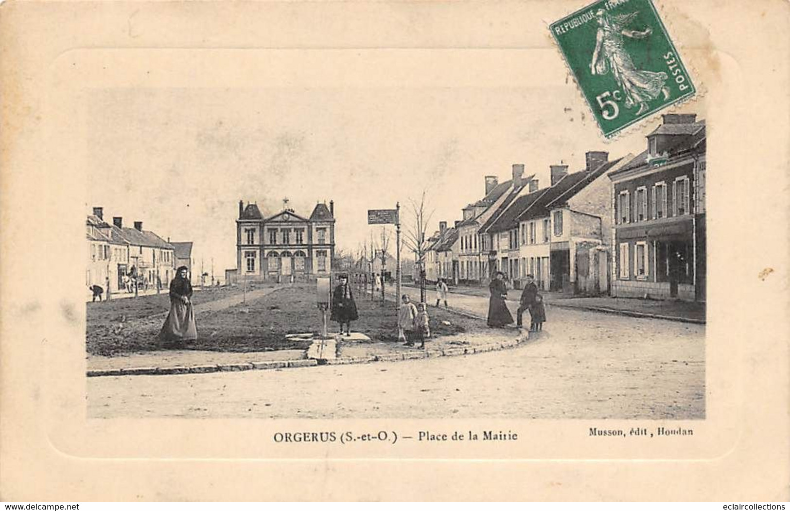 Orgerus         78        Place De La Mairie         (Voir Scan) - Other & Unclassified