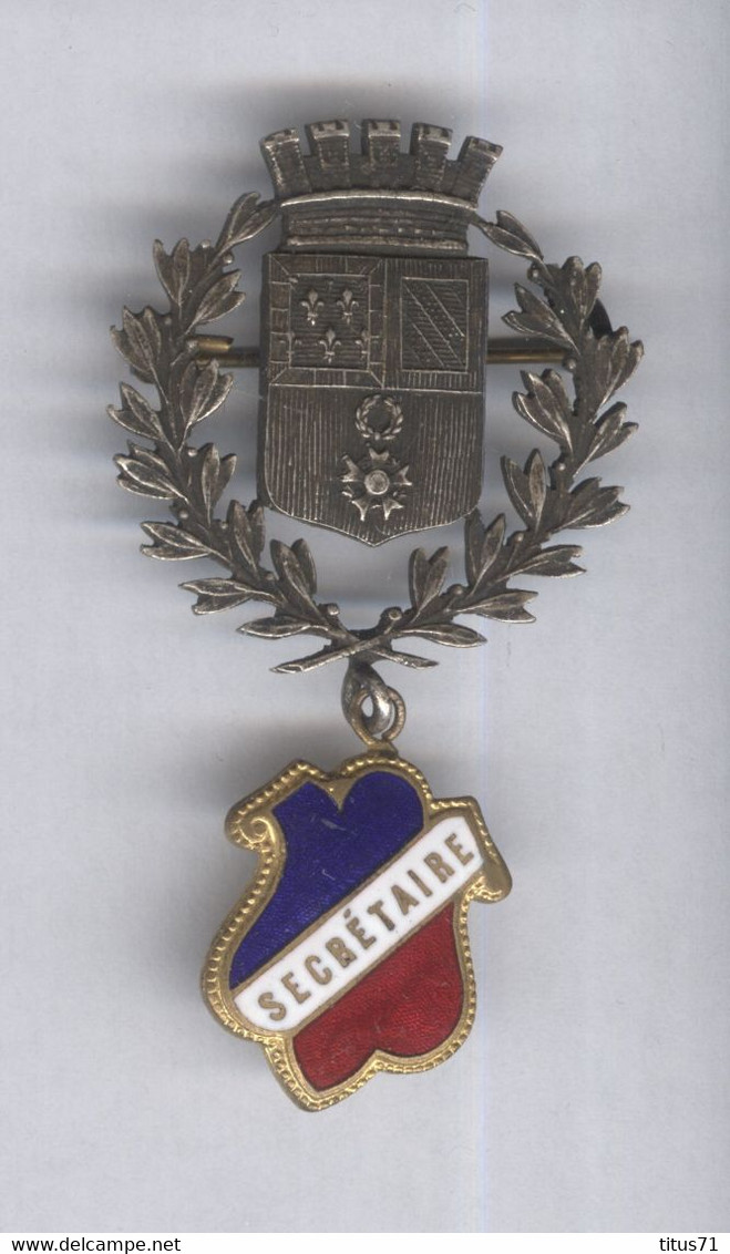 Badge émaillé Blason De La Ville De Dijon - Secrétaire - Très Bon état - Sonstige & Ohne Zuordnung