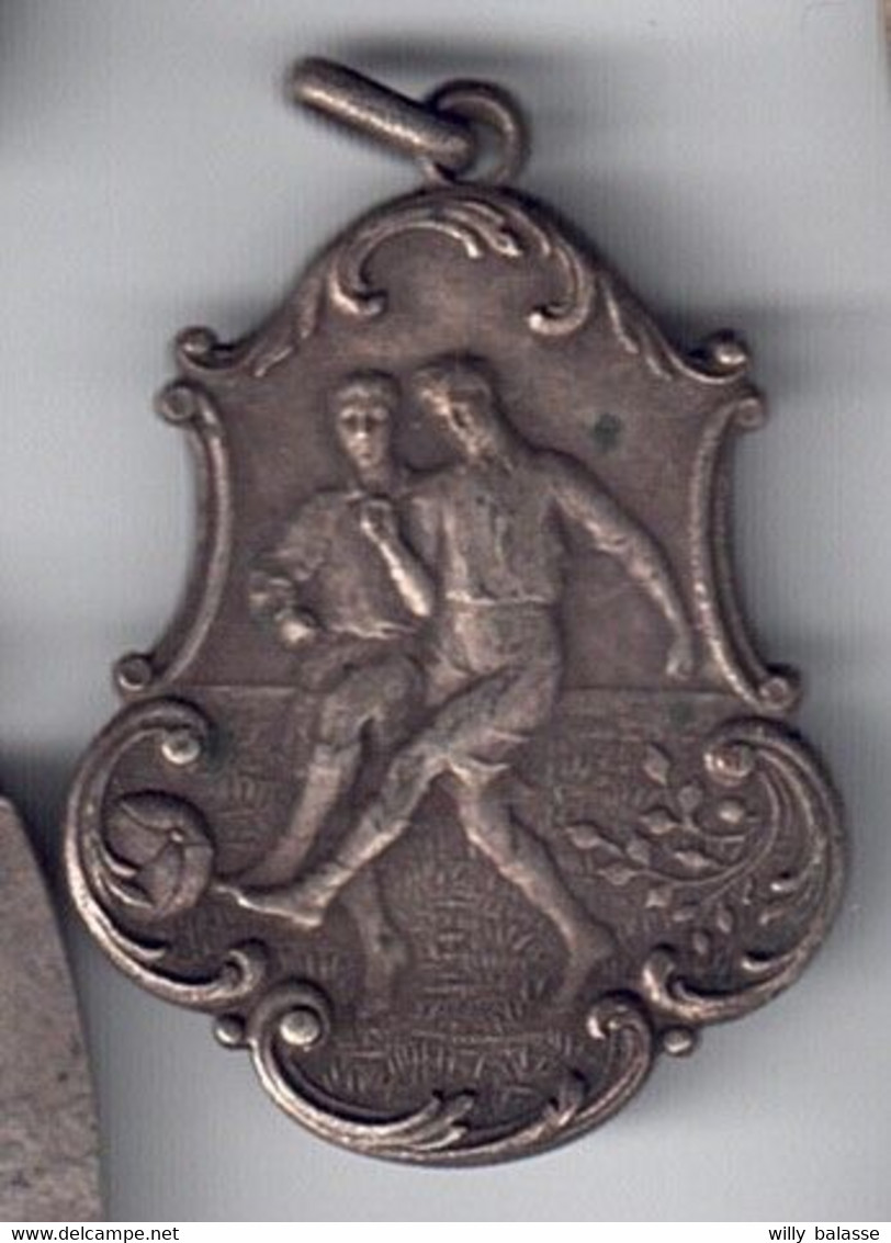 Médaille Football  C.S. Couillet 1930 Centenaire - Profesionales / De Sociedad
