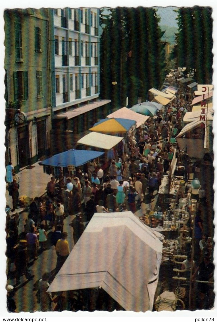 LAGO MAGGIORE - LUINO - FOLLA AL MERCATO - VARESE - 1962 - Luino