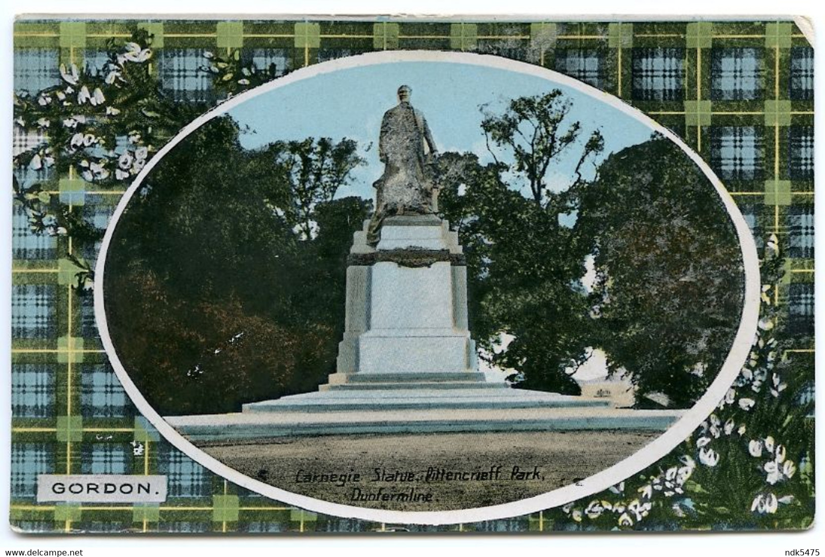 DUNFERMLINE : CARNEGIE STATUE, PITTENCRIEFF PARK / GORDON TARTAN - Fife