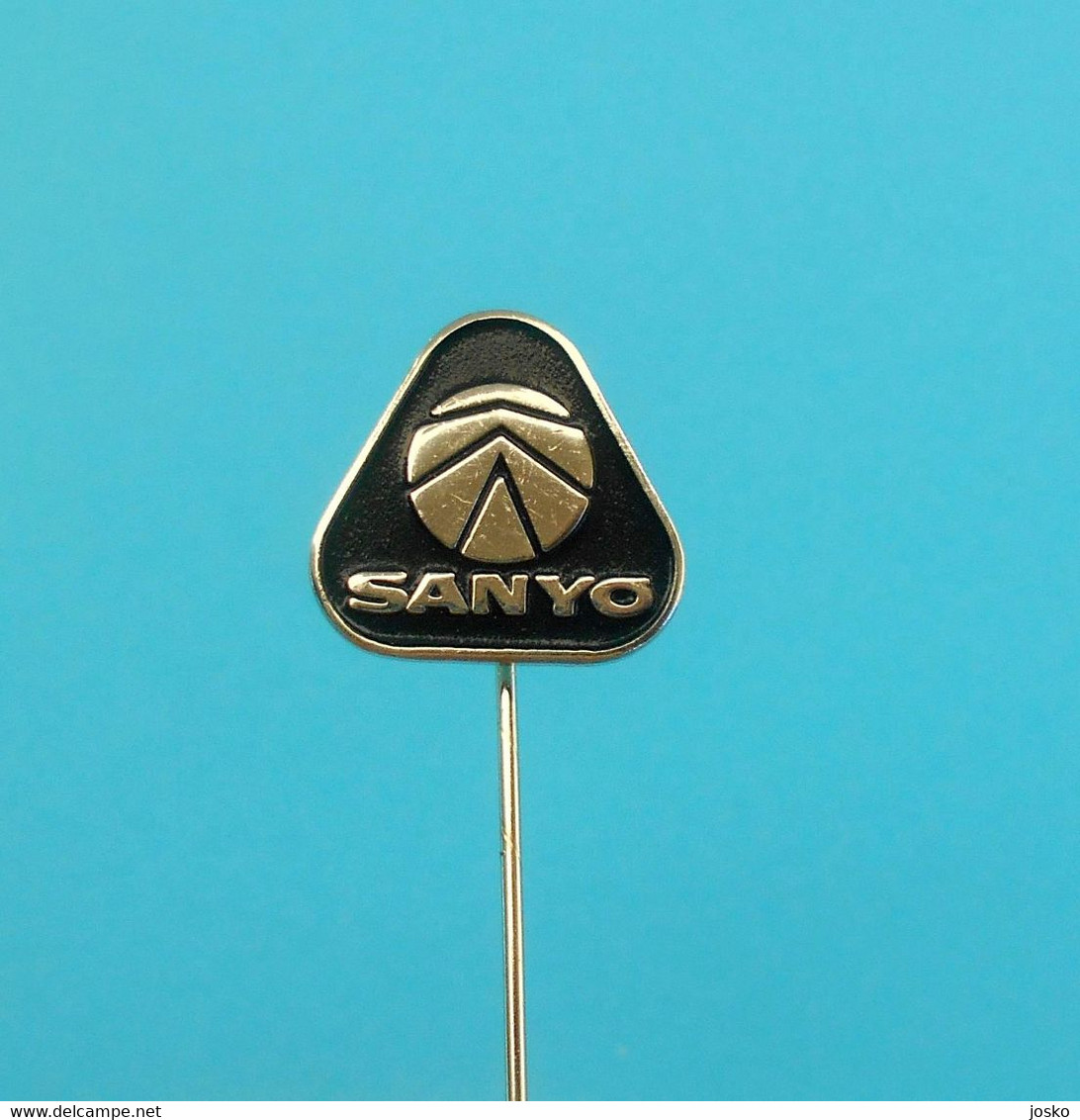 SANYO - Electric Co., Ltd. Is A Major Electronics Company ( Japan ) * Rare Pin Badge Anstecknadel Distintivo - Other & Unclassified