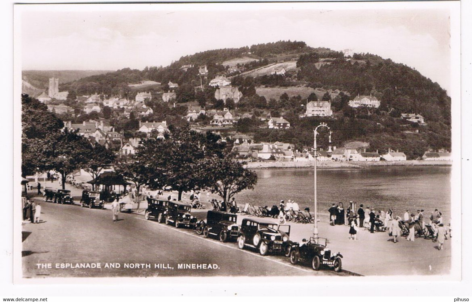 UK-3431   MINEHEAD : The Esplanade And North Hill - Minehead