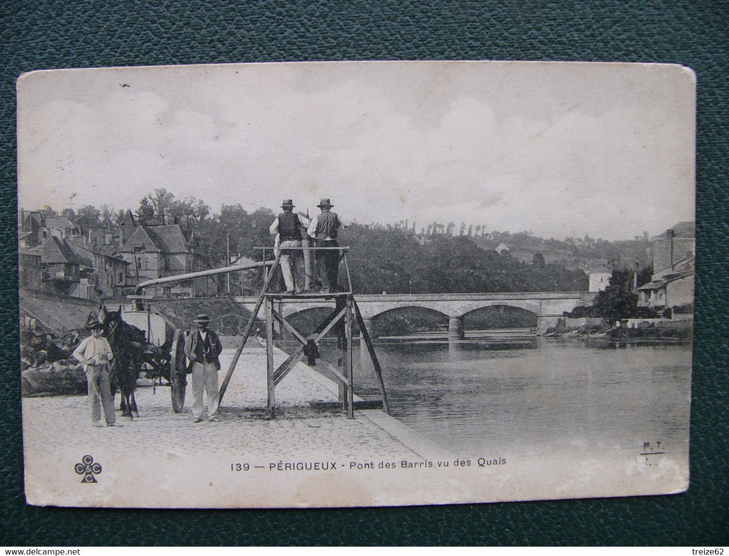 Cpa 1915 PERIGUEUX  Pont Des Barris Vu Des Quais Animation - Périgueux