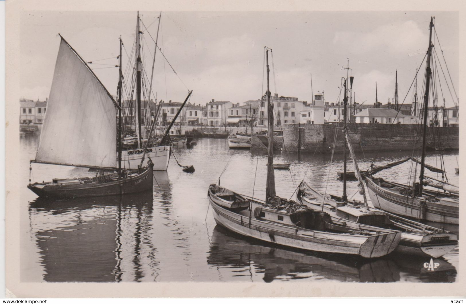 Entrée Du Port De L'île D'Yeu (85)  - - Ile D'Yeu