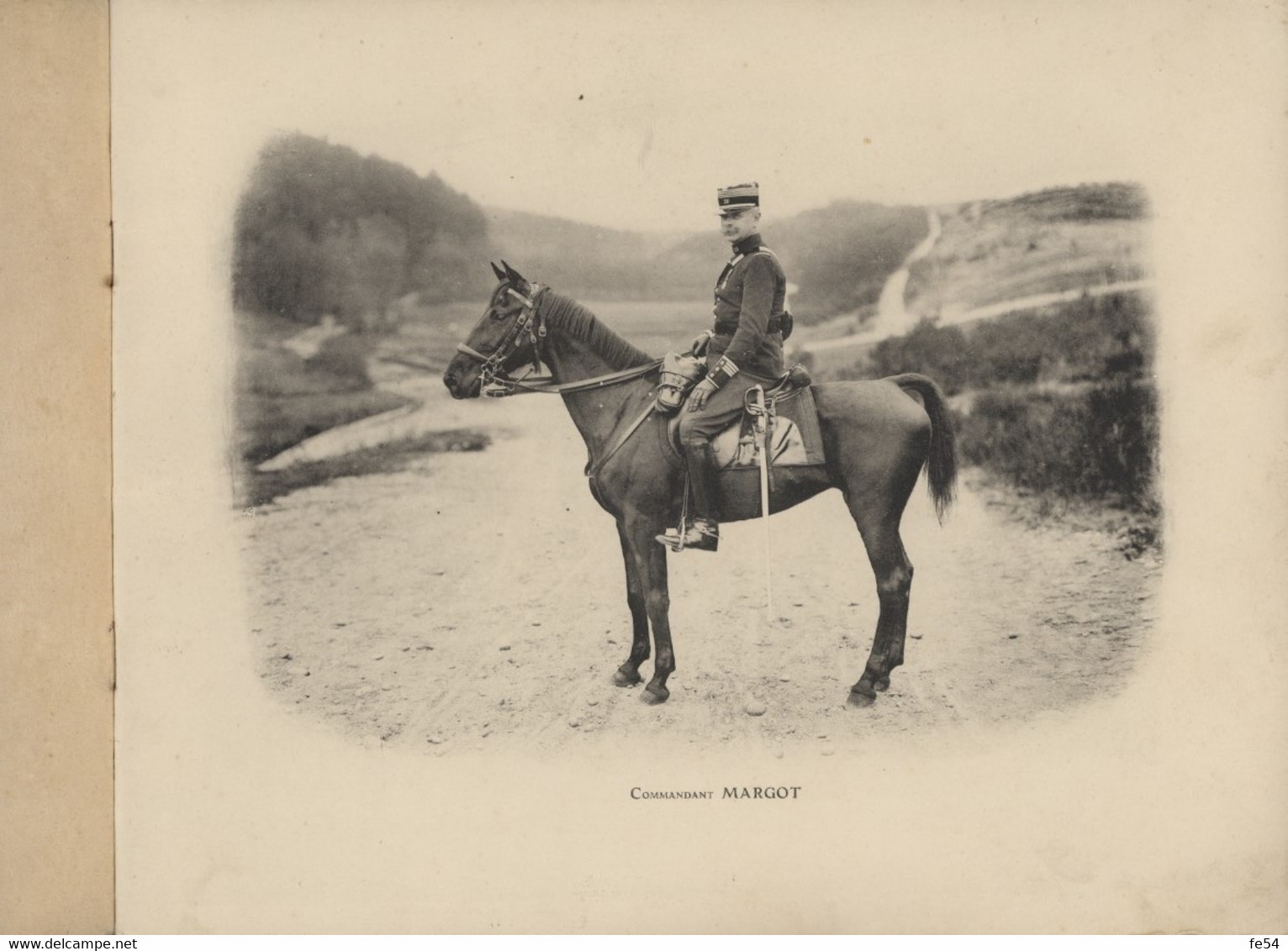 ° 1910 ° BACCARAT °  20 è BATAILLON DE CHASSEURS A PIED ° LIVRET 24 PAGES, Rien Que Des Photos ° - Documentos Históricos