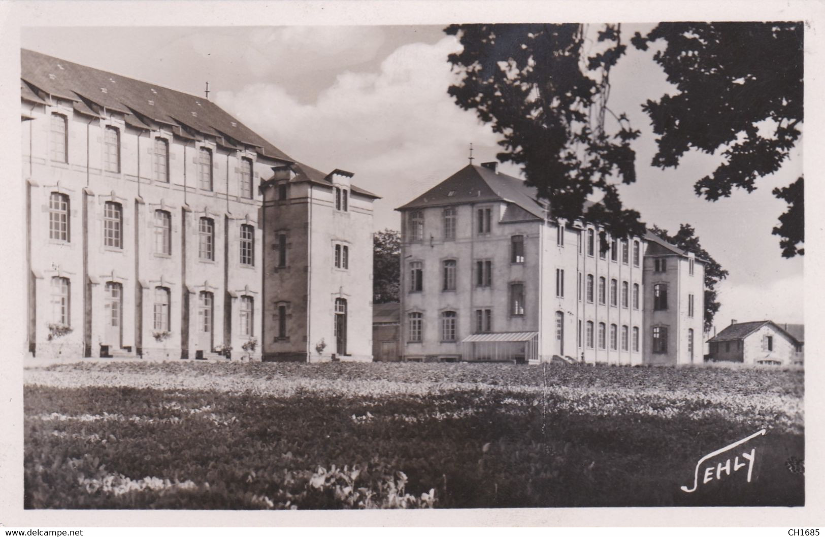 LA MOTHE ACHARD  (85) Carte Photo  Ecole D'Agriculture Bâtiments Scolaire - La Mothe Achard