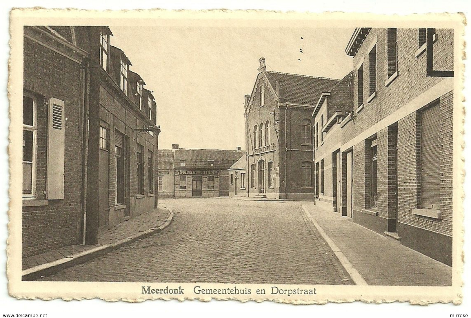 § - MEERDONK  -  Gemeentehuis En Dorpstraat - Sint-Gillis-Waas