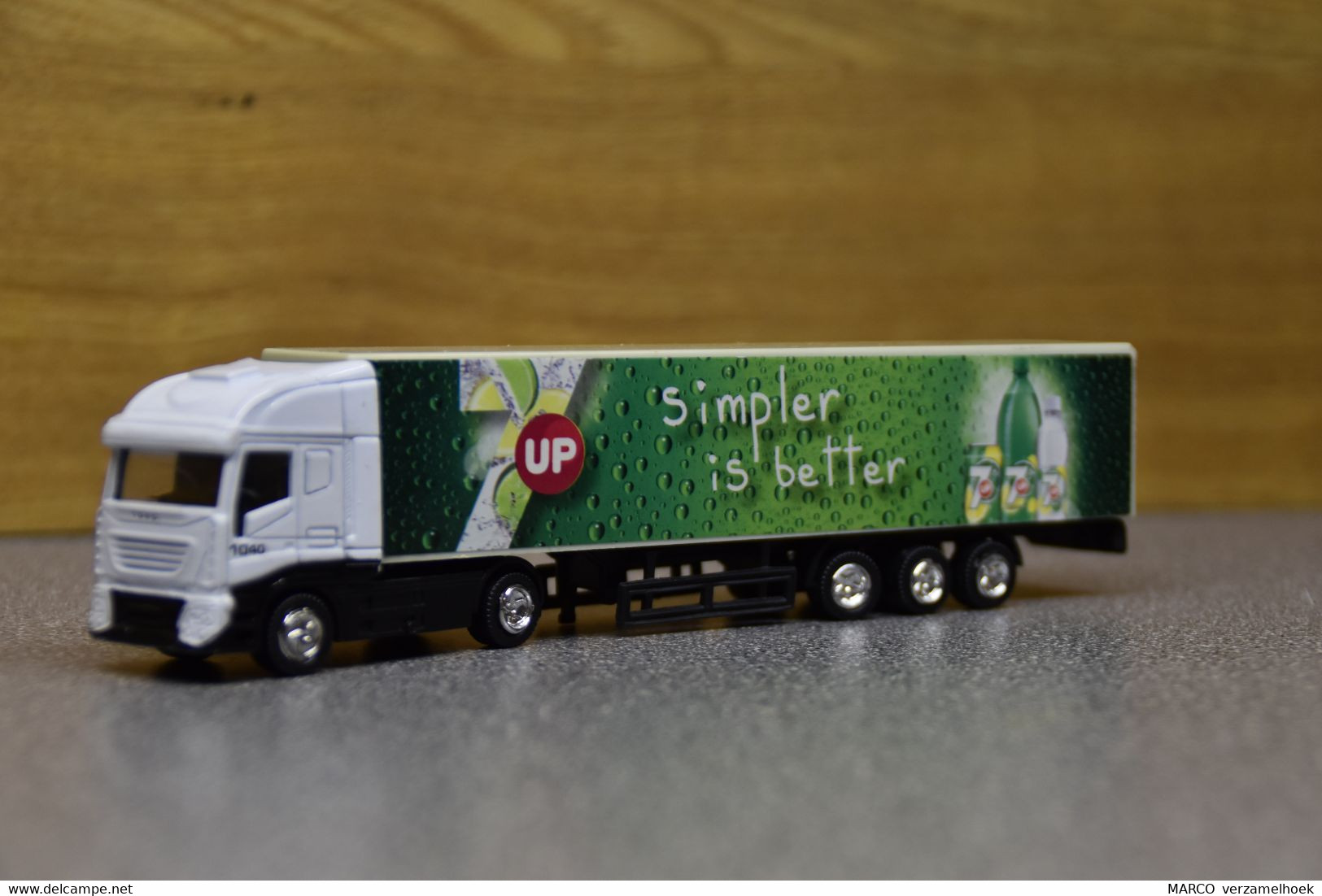 Truck 1040 7up Pepsico-Dr Pepper Snapple Group Scale 1:87 - Echelle 1:87