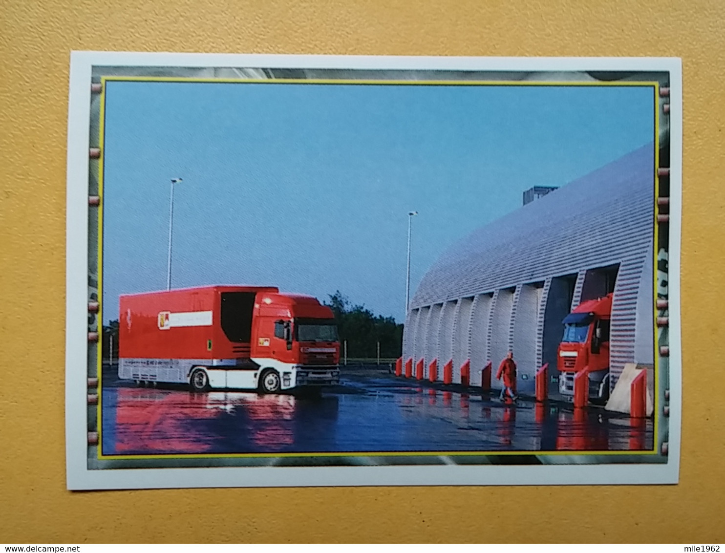 FERRARI - Autocollant 44: Transporter - STICKERS ITALIA PANINI - FORMAT  6,4 X 8,8 - Automobile - F1