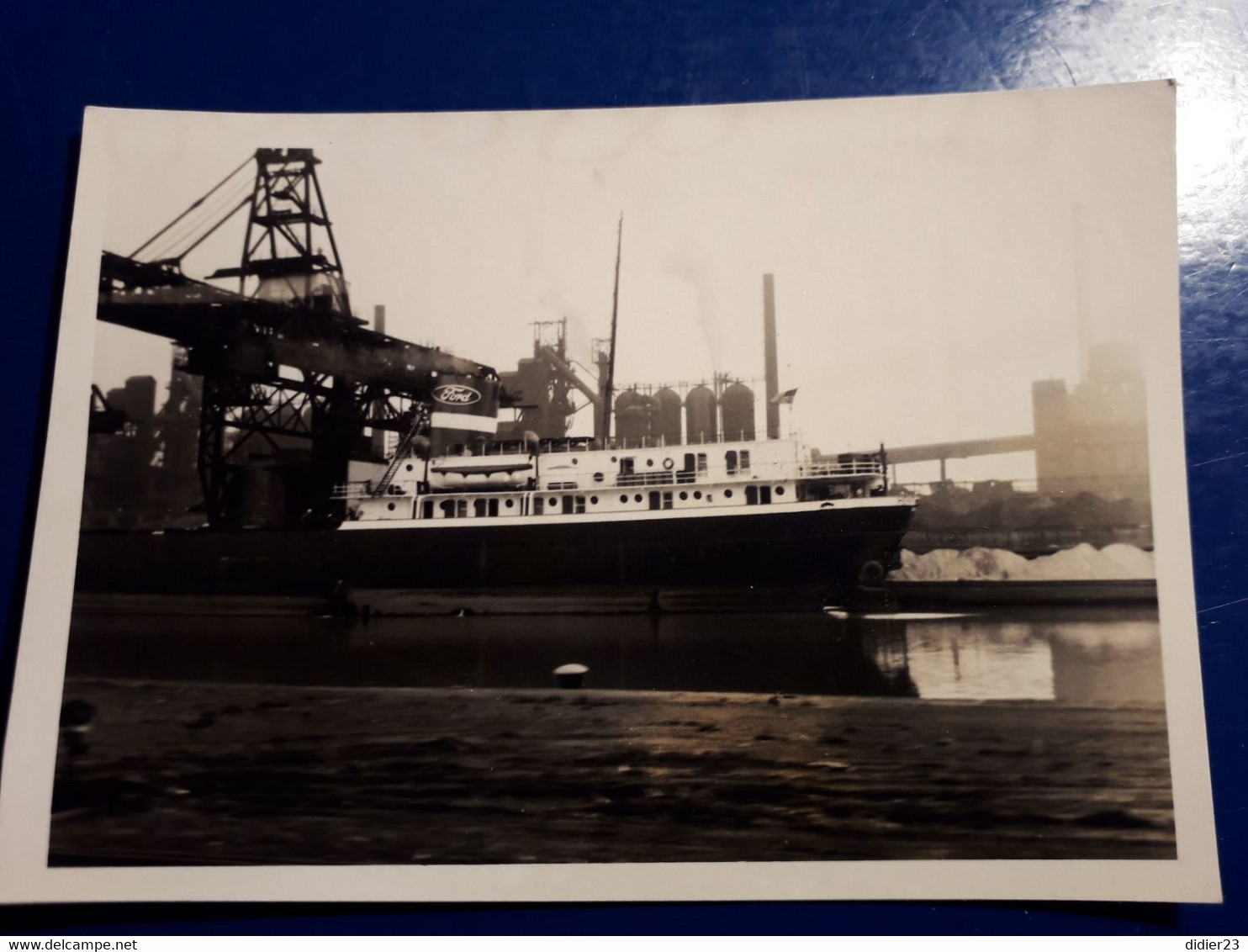 PHOTO FORD RIVIERE LA ROUGE USINE FORD NAVIRE CARGO GRUE DE PORT - Dearborn