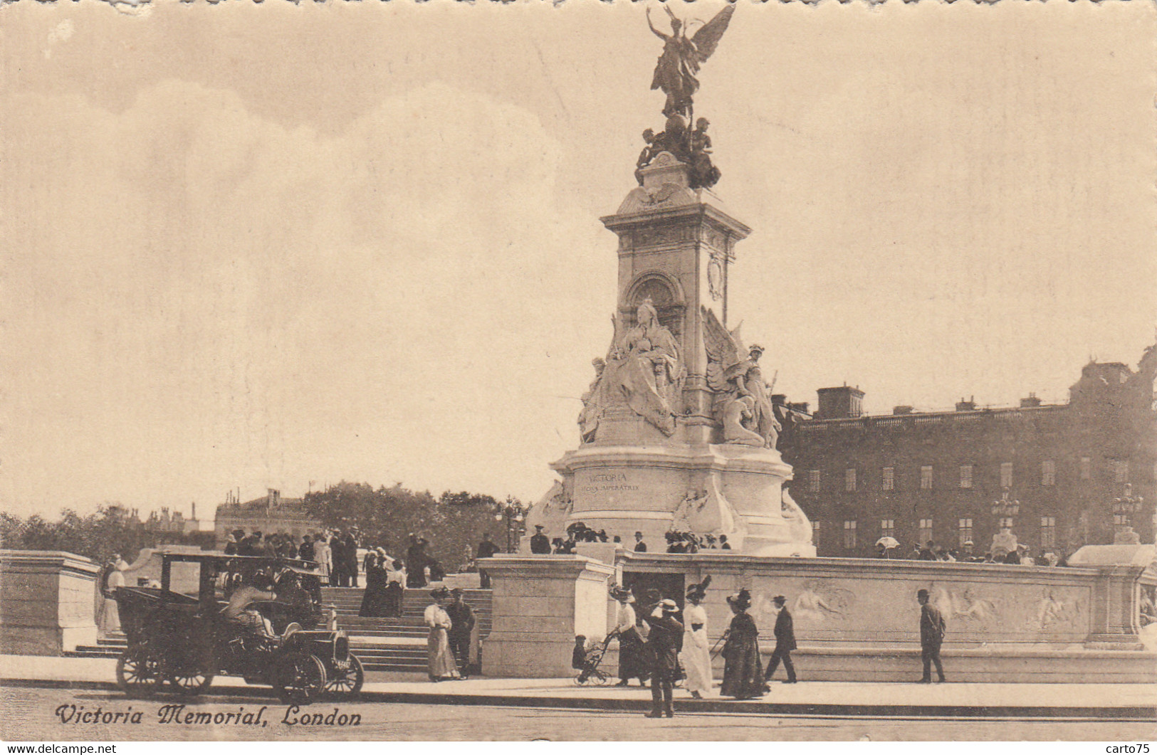 Automobile - Taxis - Victoria Memorial London - Taxi & Carrozzelle