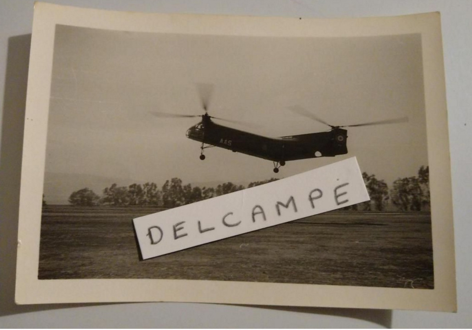 PHOTO PHOTOGRAPHIE MILITAIRE HELICOPTERE 1ER REGIMENT DES HUSSARDS PARACHUTISTES - Guerre, Militaire