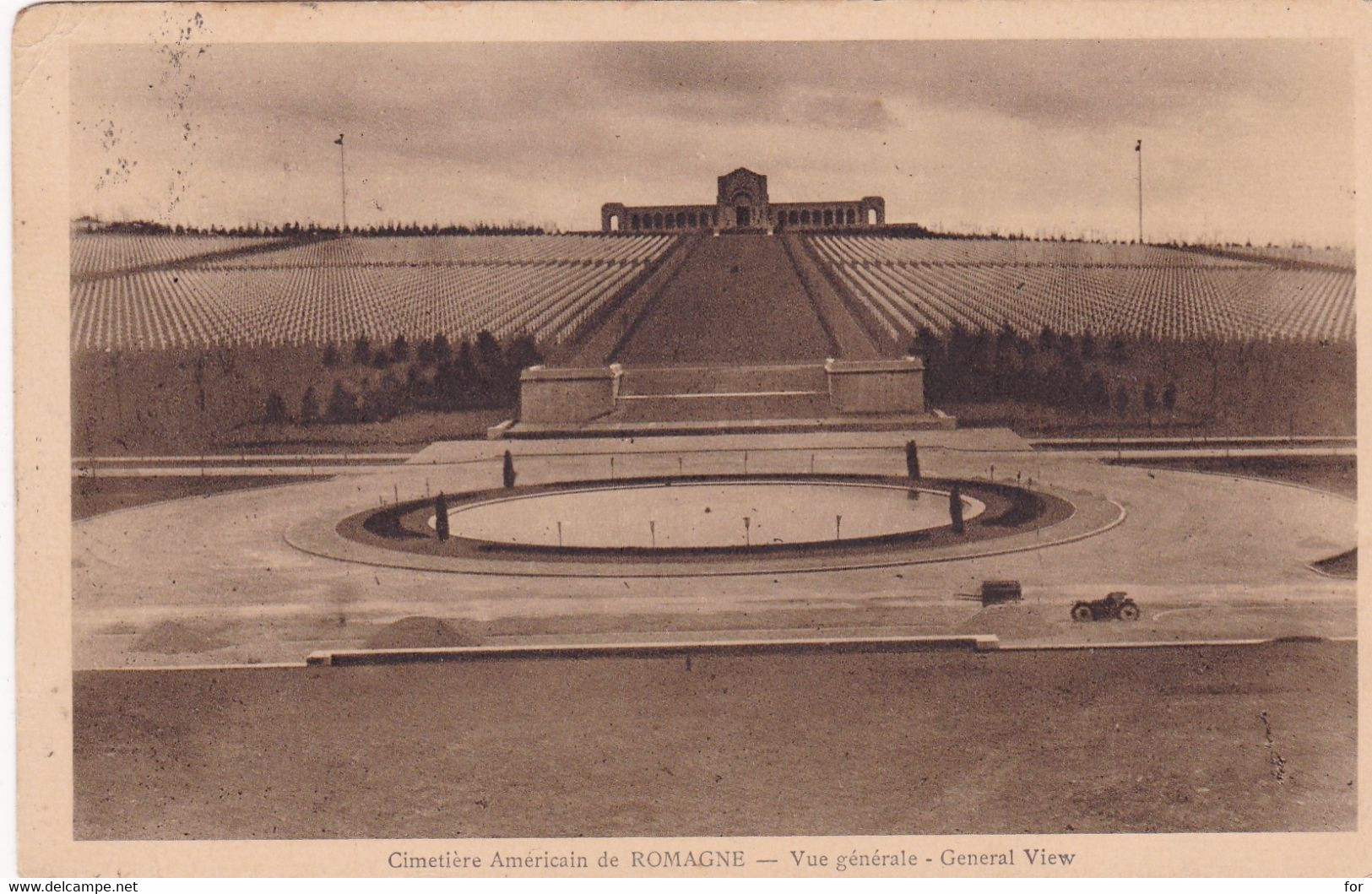 Militaire - Militaria  : Cimetière Américain - Américan Cemetery : Vue Générale - General View  : ROMAGNE - Meuse - War Cemeteries