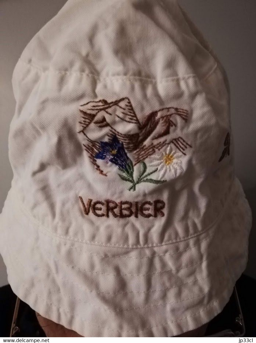 Casquette Verbier Avec Edelweiss Et Papillon - Accessories