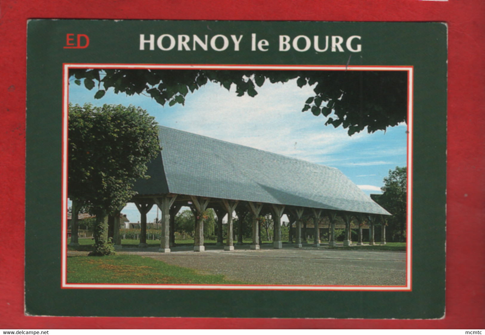 CPM - Hornoy Le Bourg  -(Somme) - Les Halles - Hornoy Le Bourg