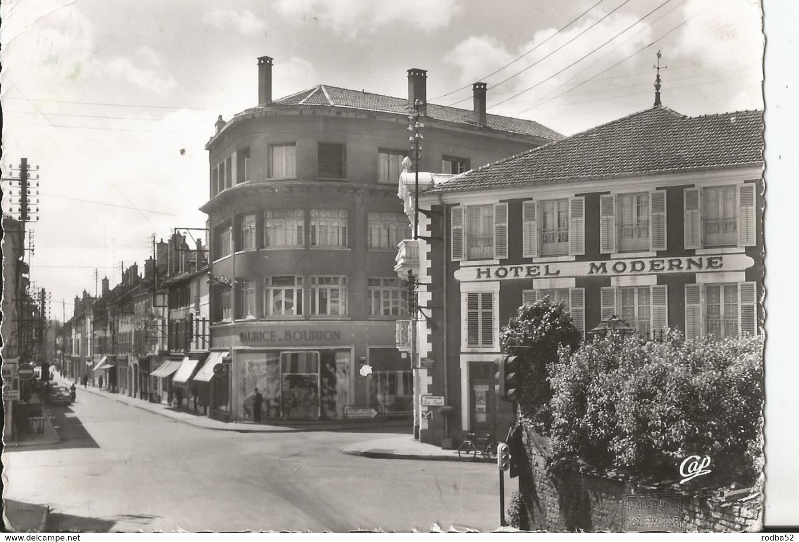 CPSM - 88  - Vosges - Neufchateau - Carrefour Et Rue De France - Hôtel Moderne - Neufchateau