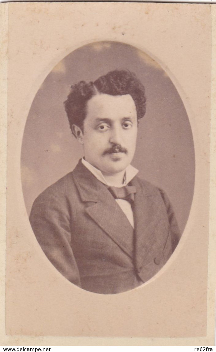 Photo Foto - Formato CDV - Signore Con Baffetti - Years '1870/80  - Giovanni Morotti, La Spezia E Carrara - Anciennes (Av. 1900)