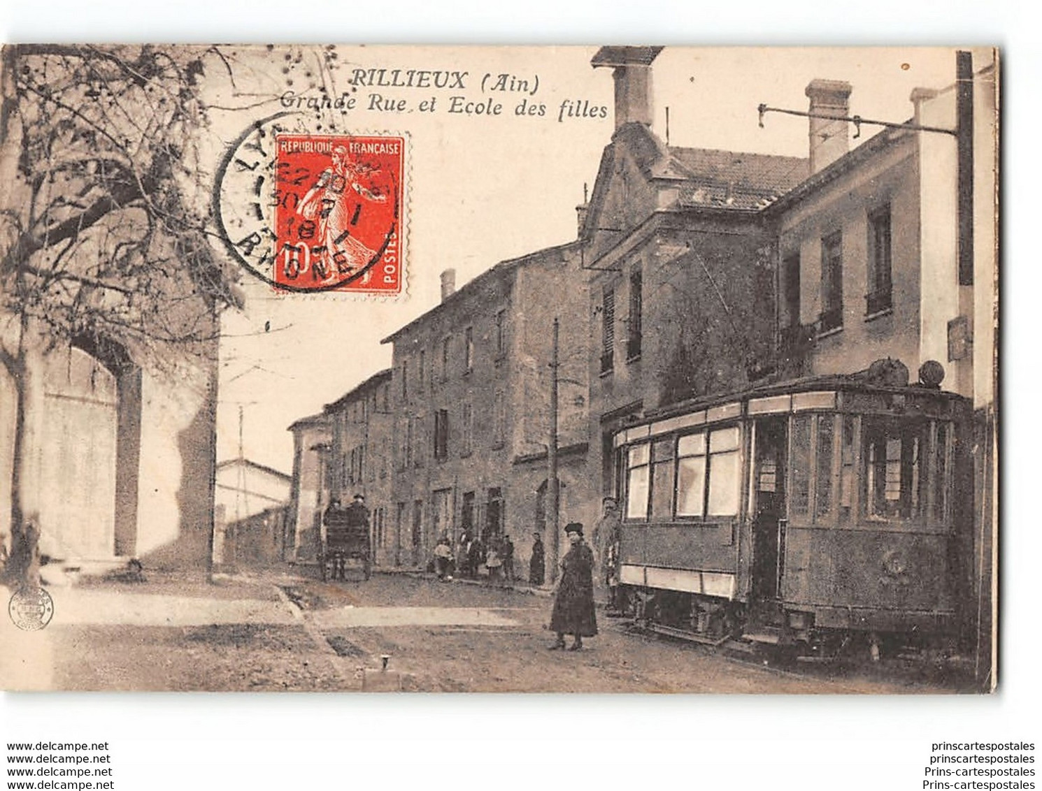 CPA 69 Rillieux Rue Et Ecoles Des Filles - Tramway - Rillieux La Pape