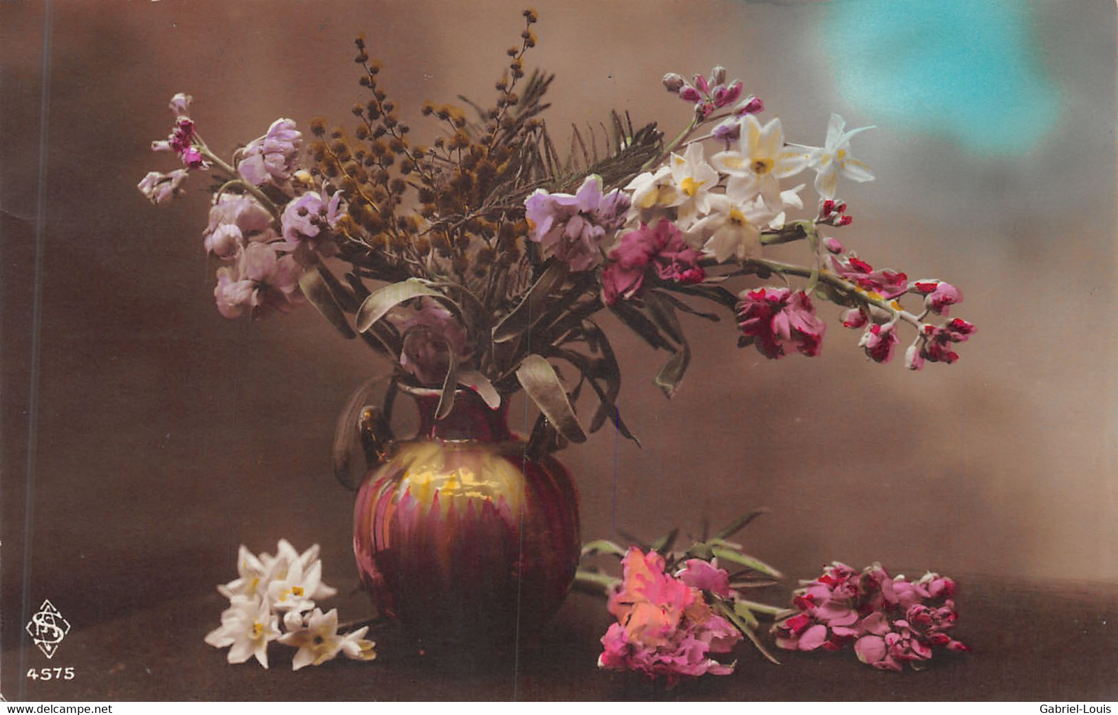 Narcisses - Fleurs -  Dans Un Vase - - Fiori