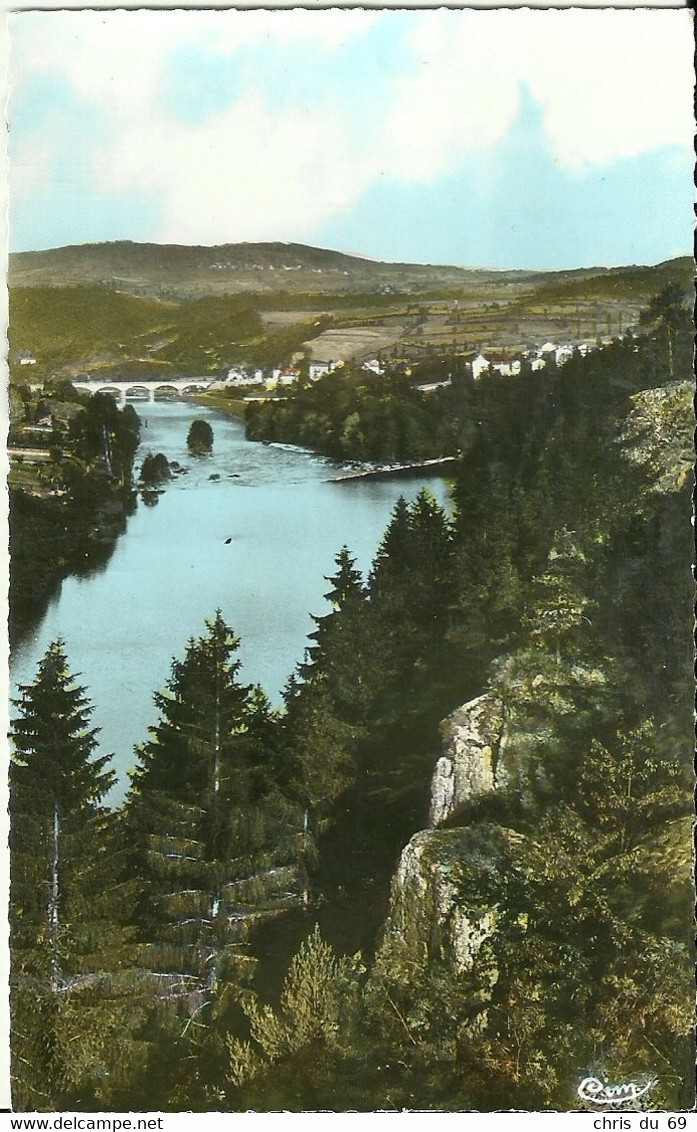 Retournac Paysage Sur La Loire Rocher De Changues - Retournac