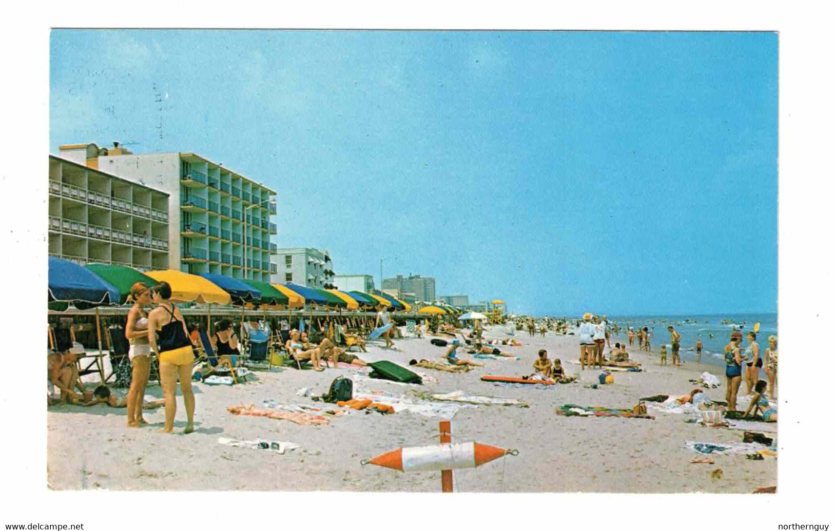 VIRGINIA BEACH, Virginia, USA, Bathers On The Beach, Buildings By The Beach, Old Chrome Postcard - Virginia Beach