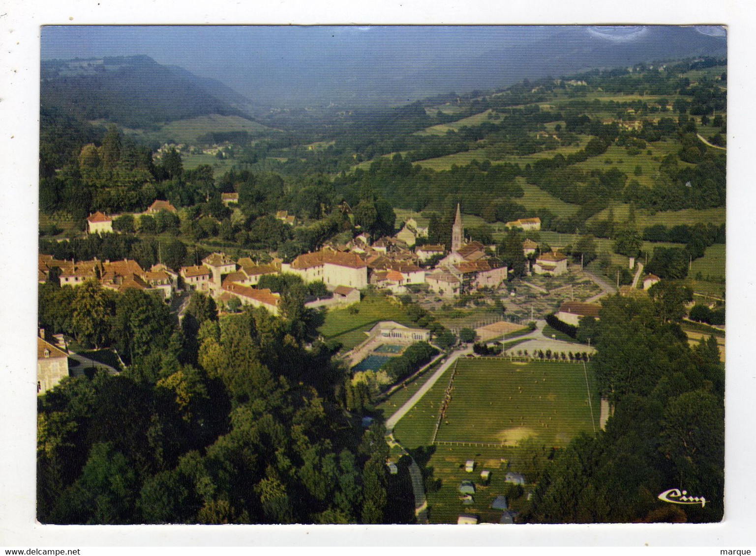 Cpm N° A 38.386.00.0.5834 SAINT GEOIRE EN VALDAINE Vue Générale Le Camping La Piscine Au Fond Les Montagnes De Savoie - Saint-Geoire-en-Valdaine