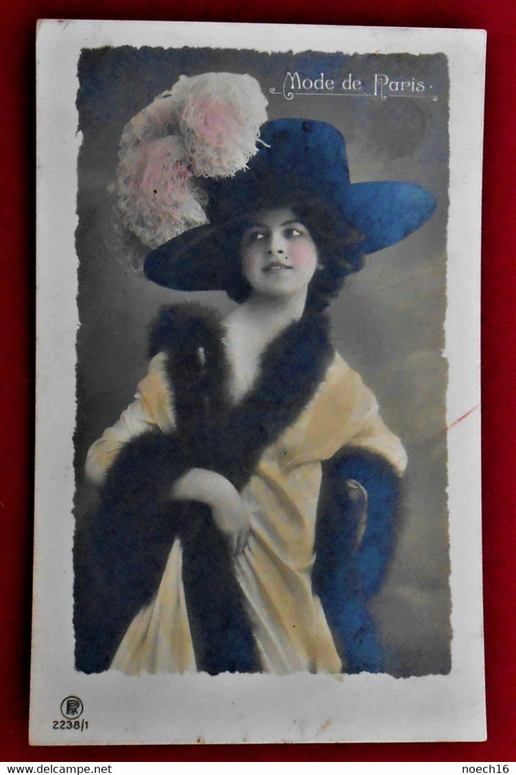 CPA 1910 Mode De Paris/ Femme, Chapeau, Plume, Fourrure. - Mode