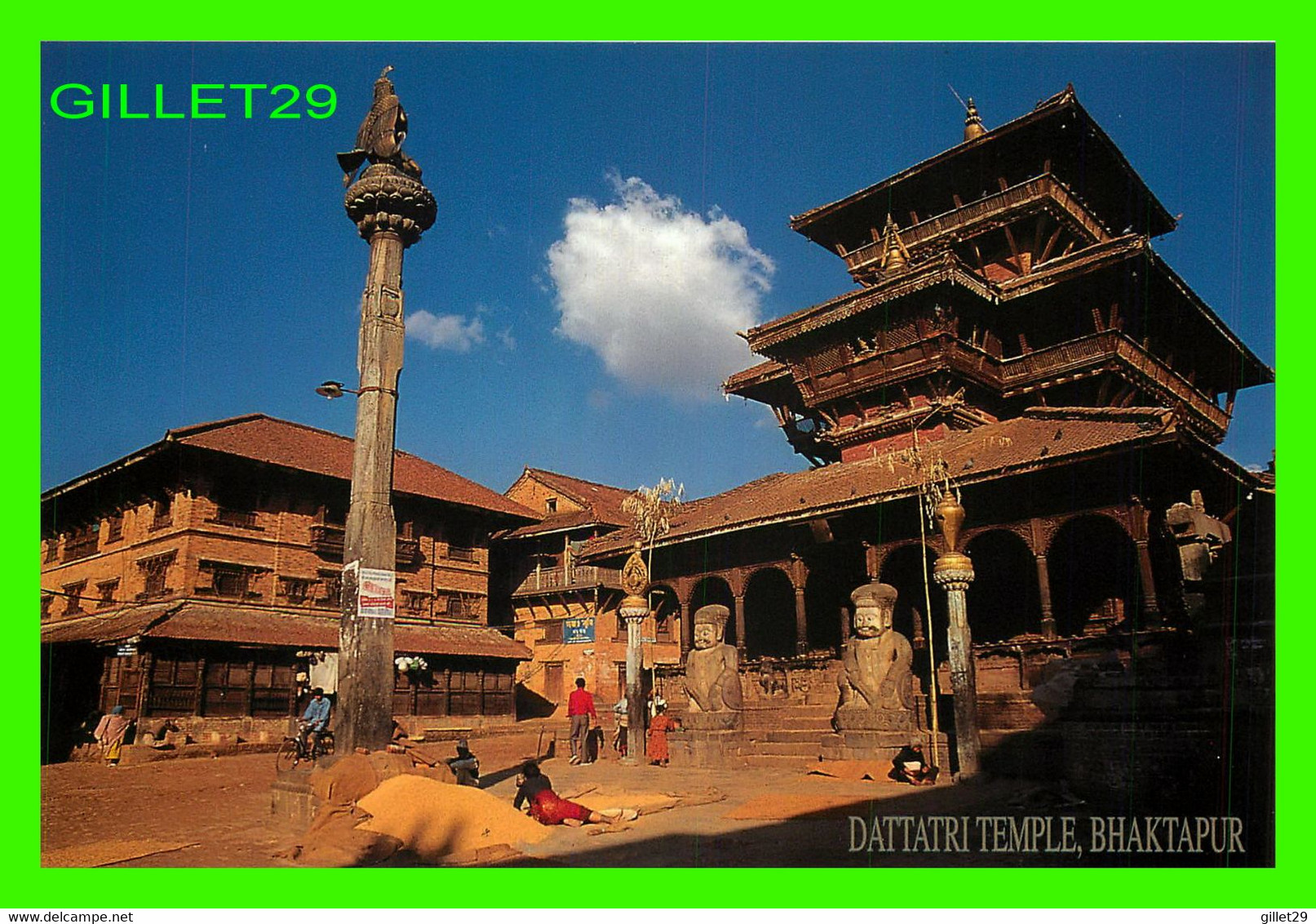 BHAKTAPUR, NÉPAL - AN ANCIENT DATTATRAYA TEMPLE - PHOTO, AMAR LAMA - - Népal