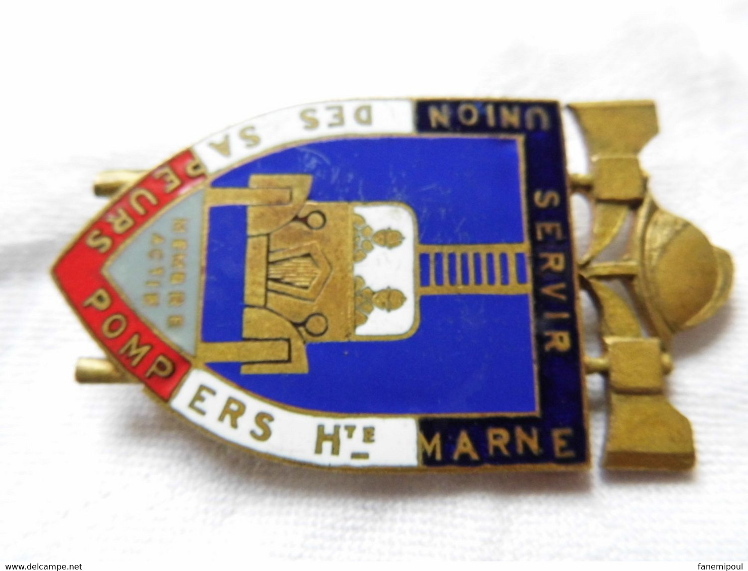 INSIGNE ÉMAILLÉ UNION SAPEURS-POMPIERS - HAUTE-MARNE - Bombero