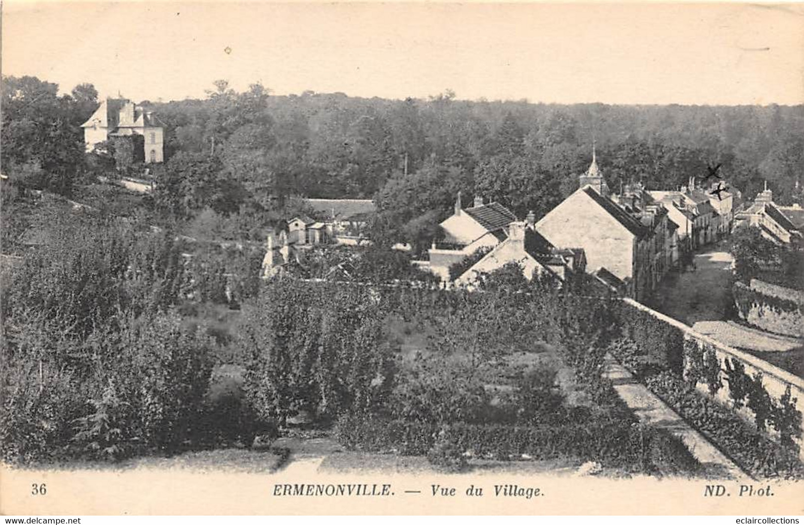 Ermenonville       60        Vue Du Village.   ND 36  (voir Scan) - Ermenonville