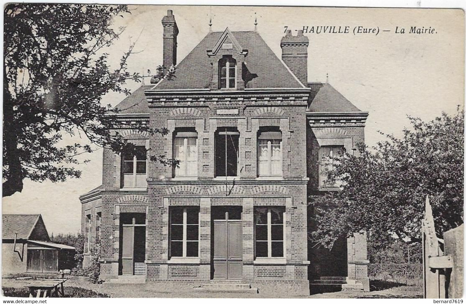 27  Hauville  La Mairie - Other & Unclassified