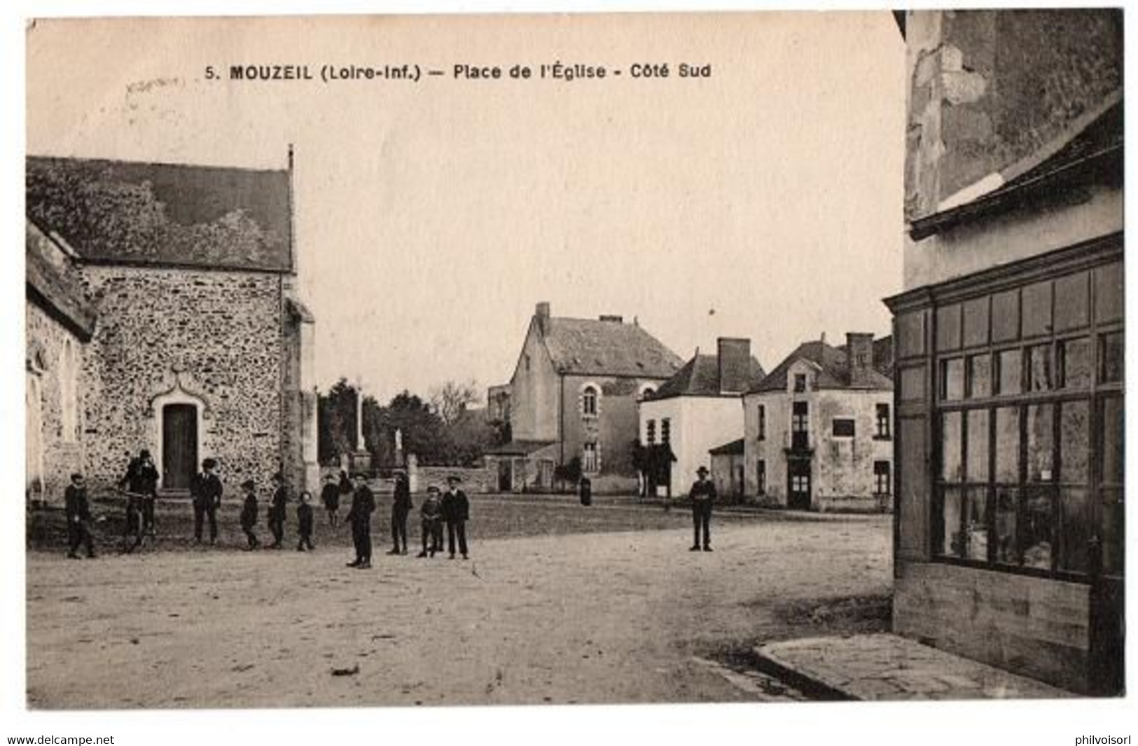 MOUZEIL PLACE DE L EGLISE COMMERCE TRES ANIMEE - Andere & Zonder Classificatie