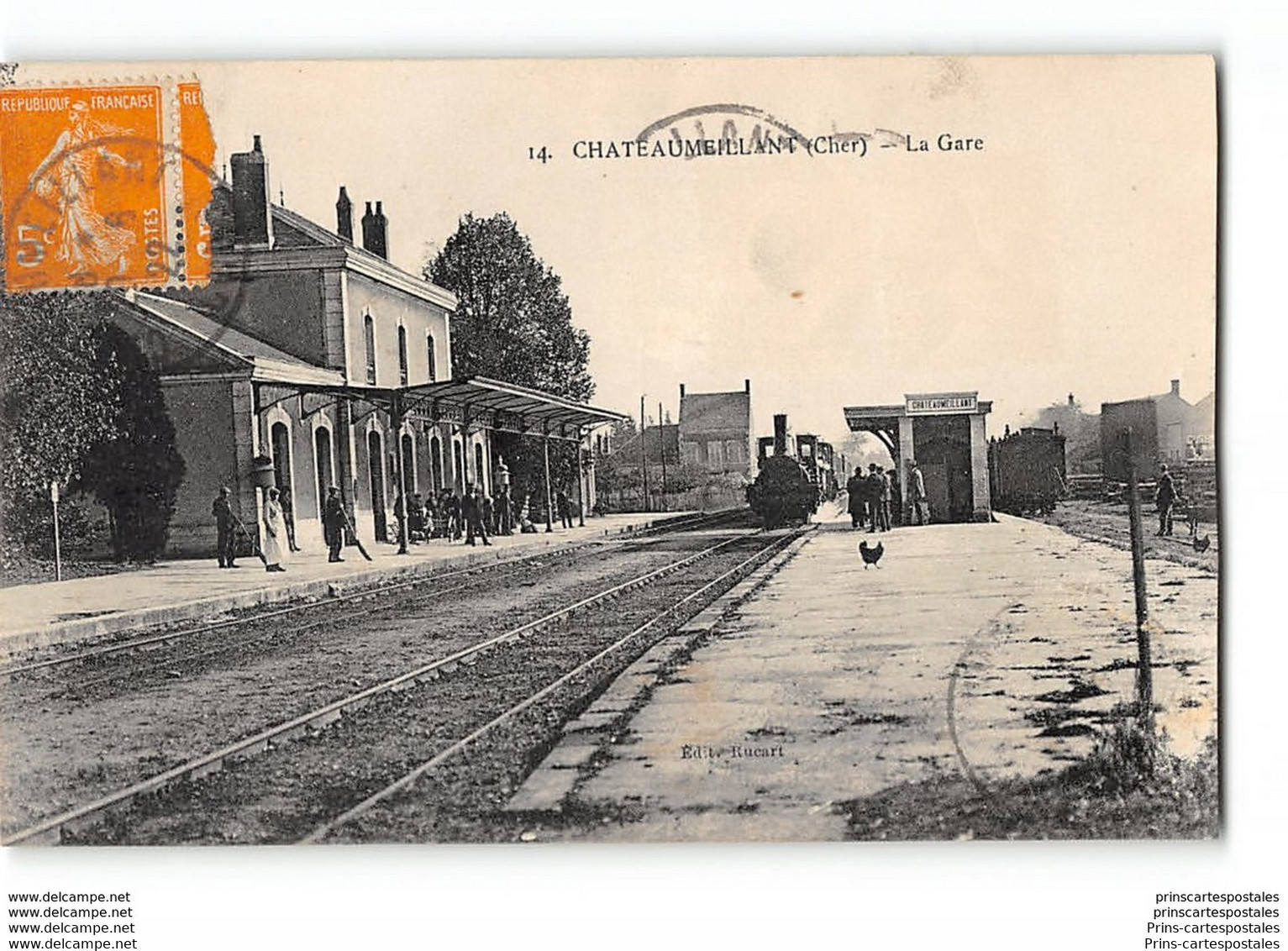 CPA 18 Chateaumeillant La Gare Et Le Train Tramway - Châteaumeillant