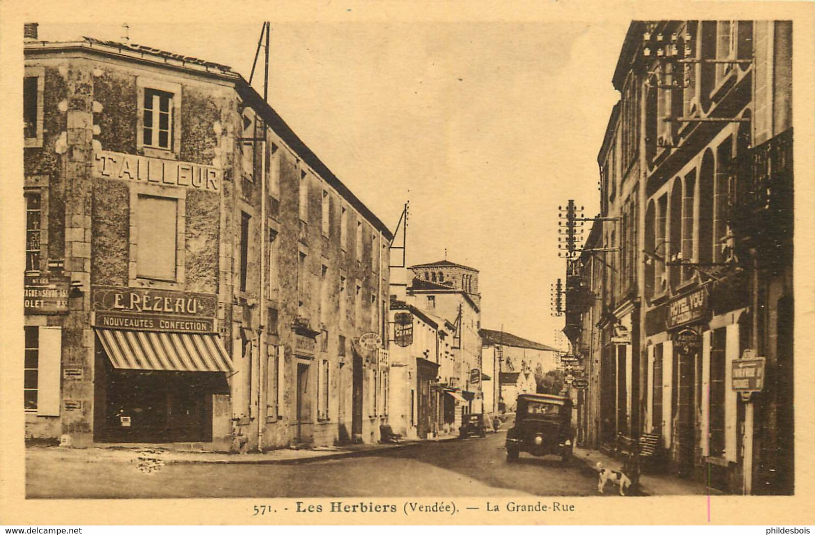 VENDEE  LES HERBIERS  La Grande Rue - Les Herbiers