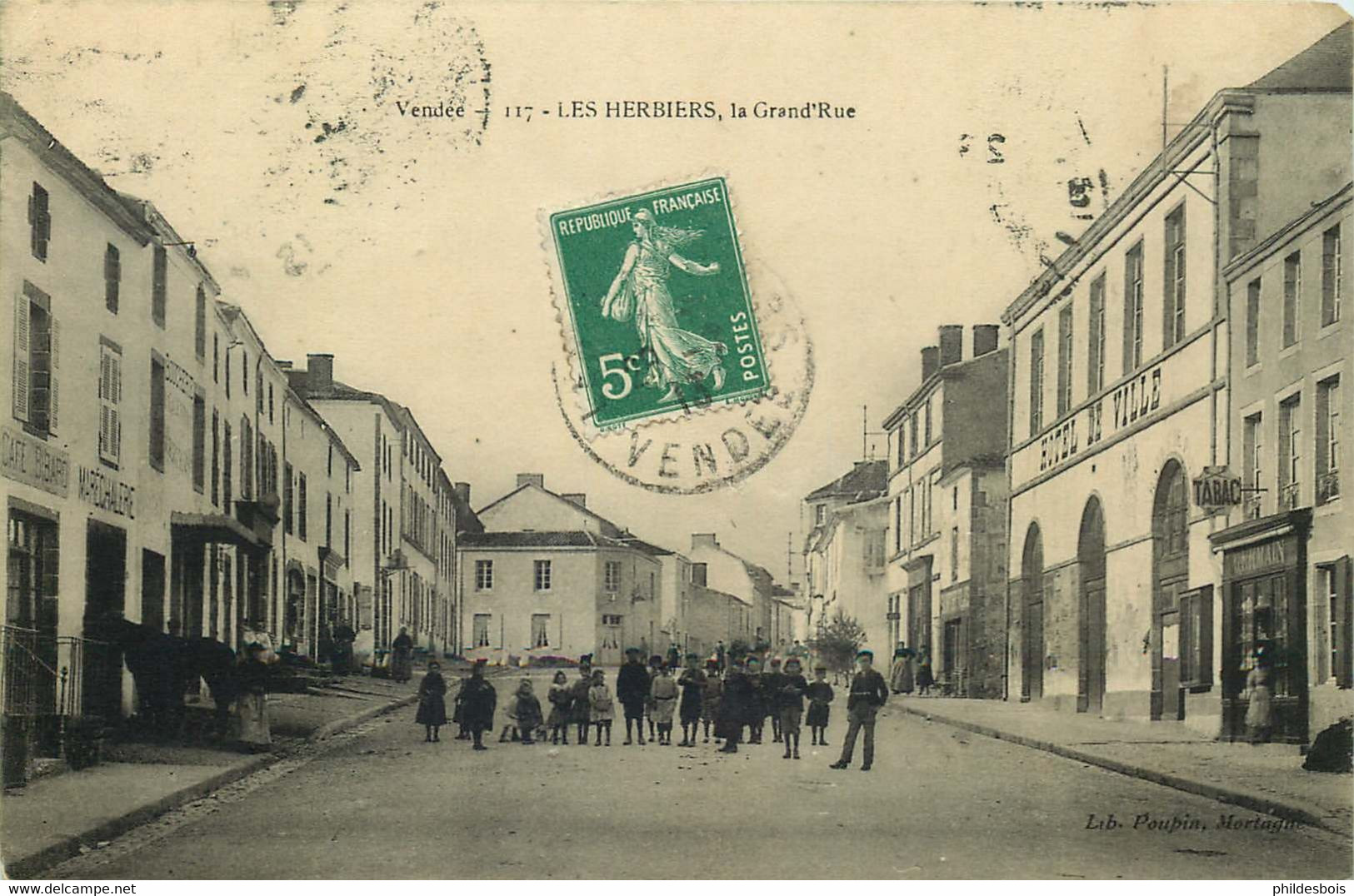 VENDEE  LES HERBIERS  La Grande Rue - Les Herbiers