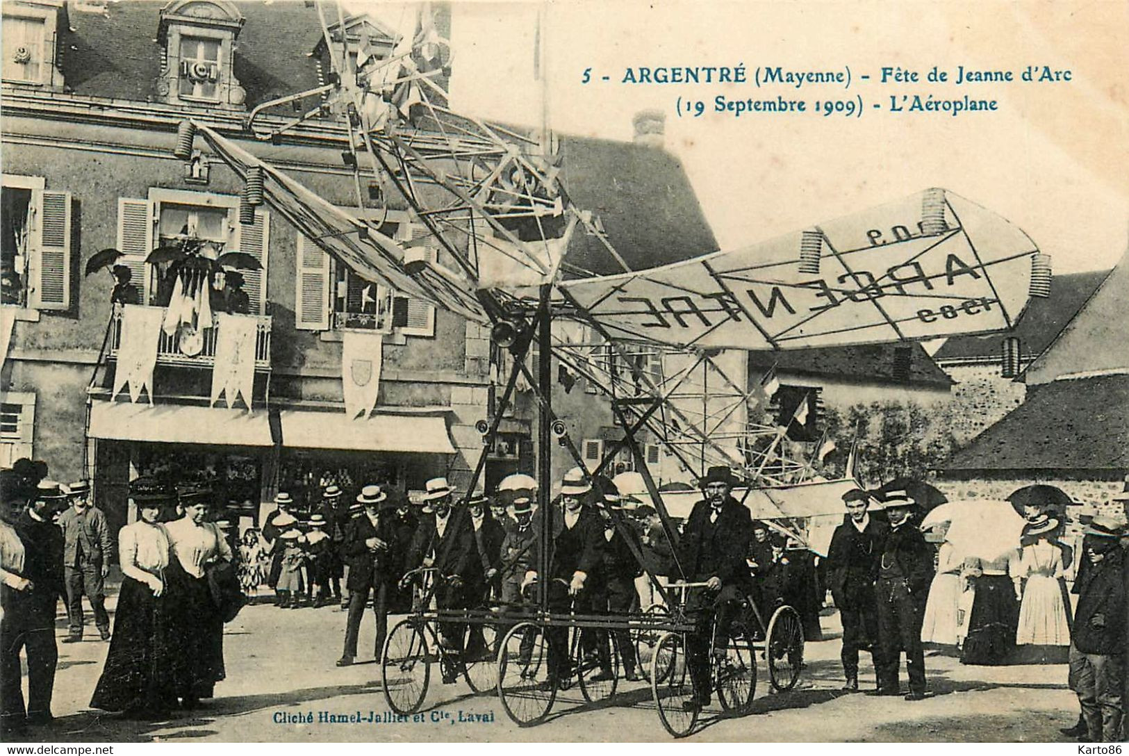 Argentré * La Fête De Jeanne D'arc * Aéroplane * Avion * Bicyclette * Fête Locale - Argentre