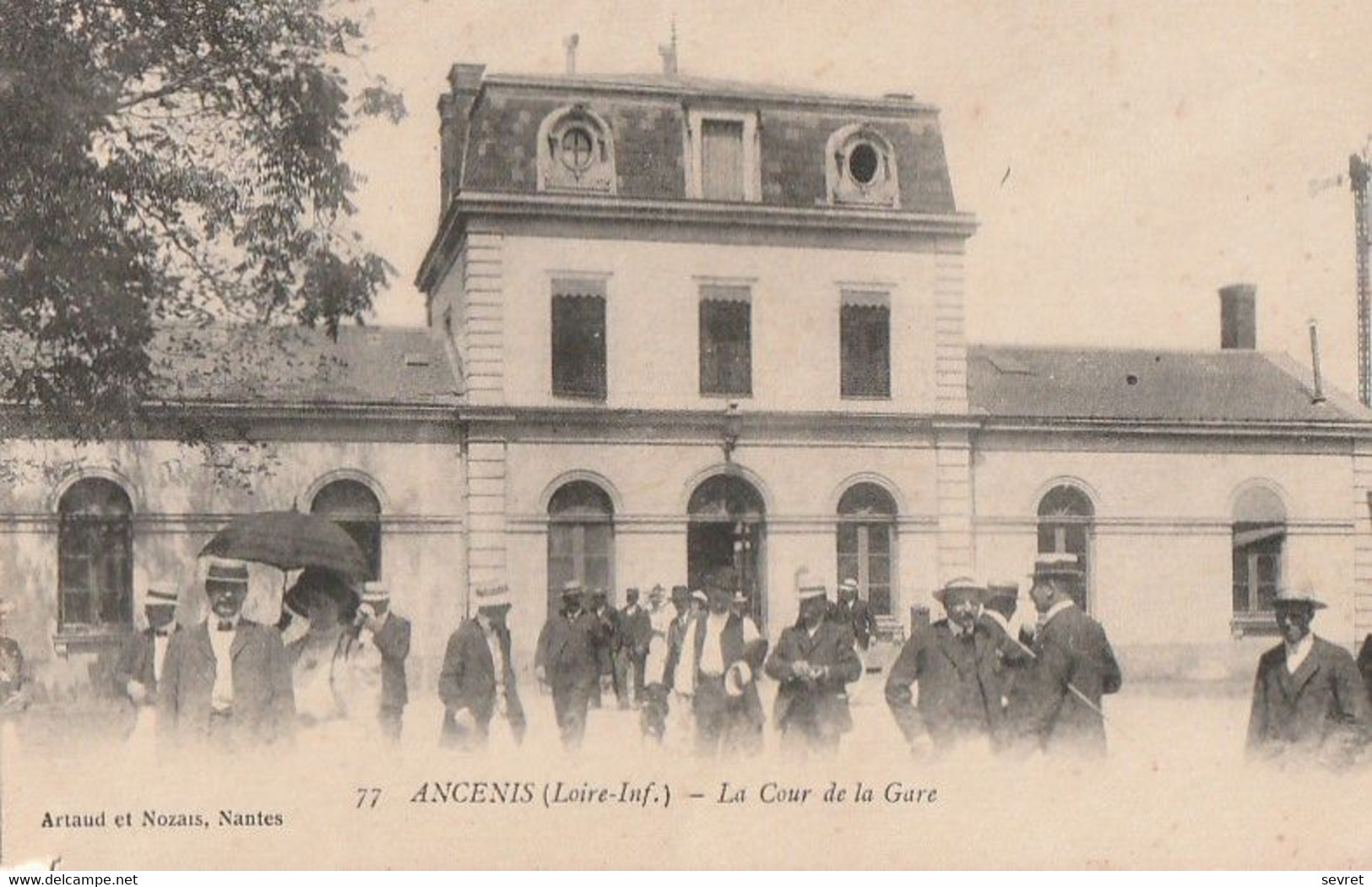 ANCENIS. - La Cour De La Gare - Ancenis