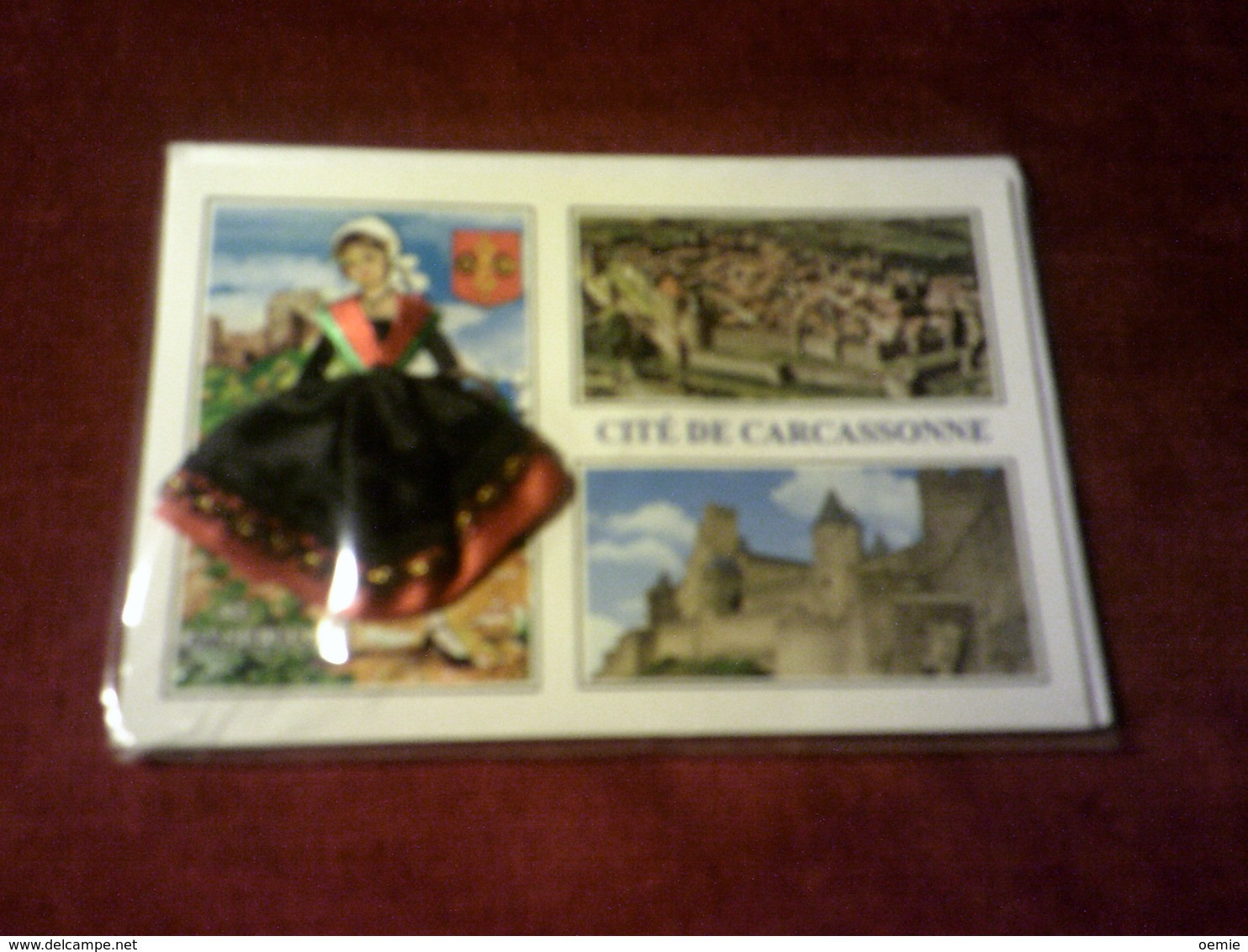 CARTE POSTALE  BRODEE   DU LANGUEDOC AVEC ENVELOPPE  CITE DE CARCASONNE - Carcassonne