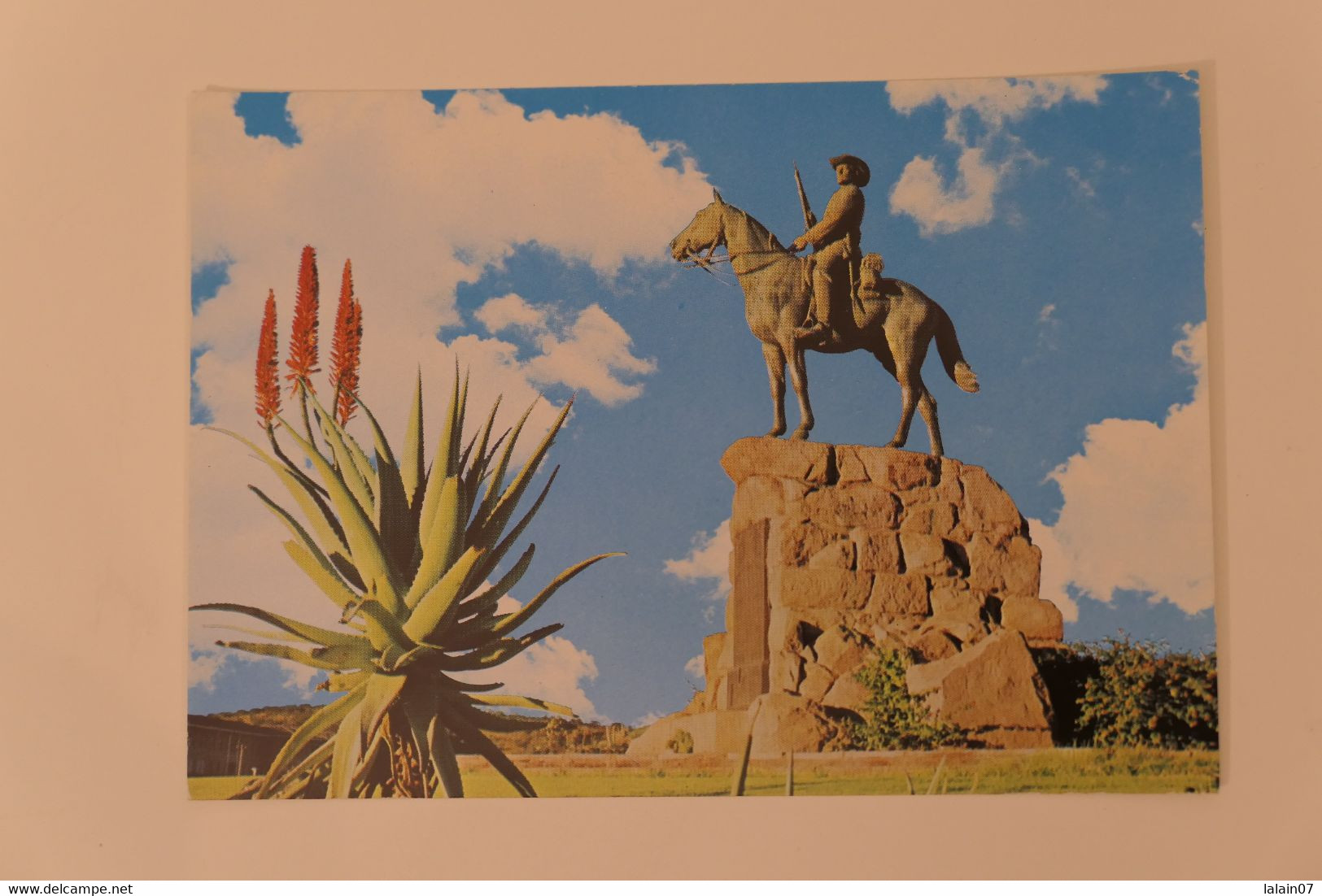 Carte Postale : NAMIBIA : The Rider Memorial, WINDHOEK - Namibië