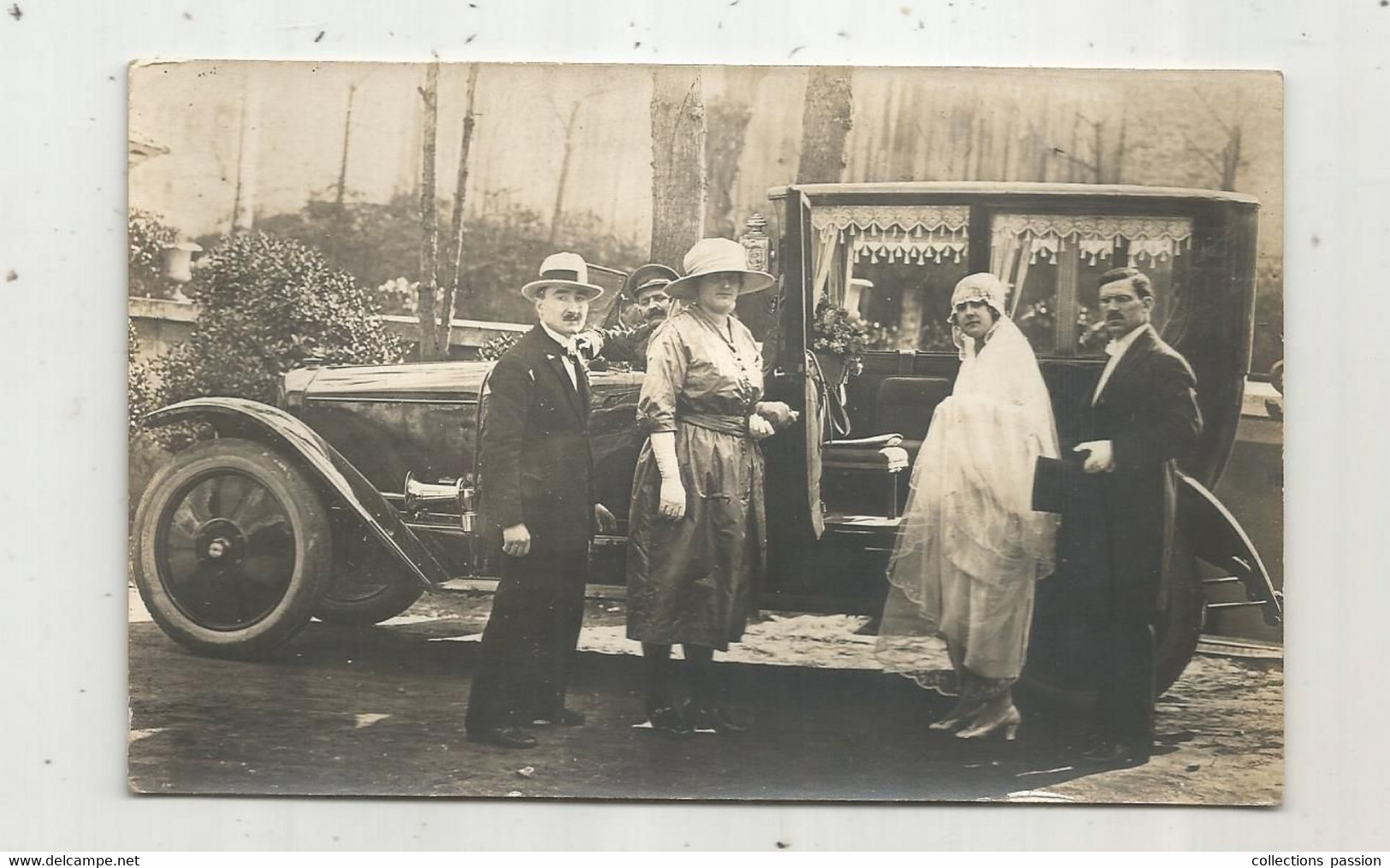 Cp , Carte Photo , Automobile, Mariée ,marié ,vierge - Voitures De Tourisme