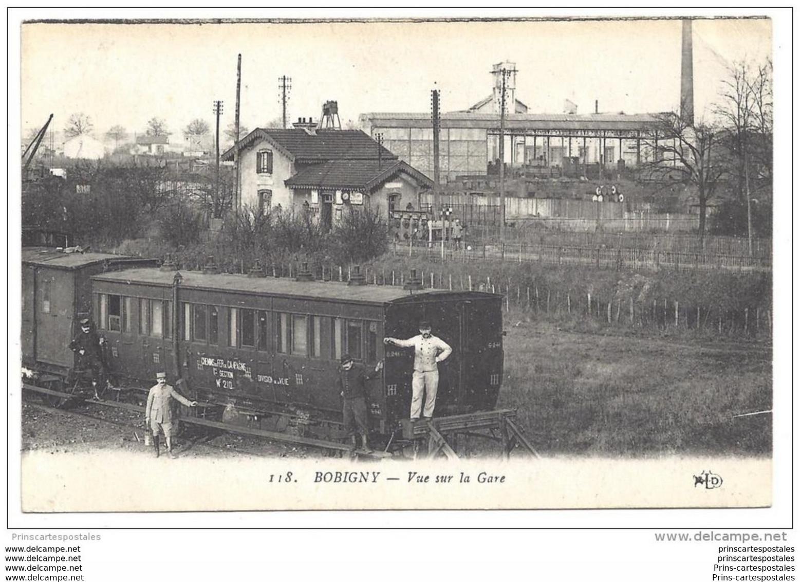 CPA 93 Bobigny La Gare Et Le Train - Bobigny