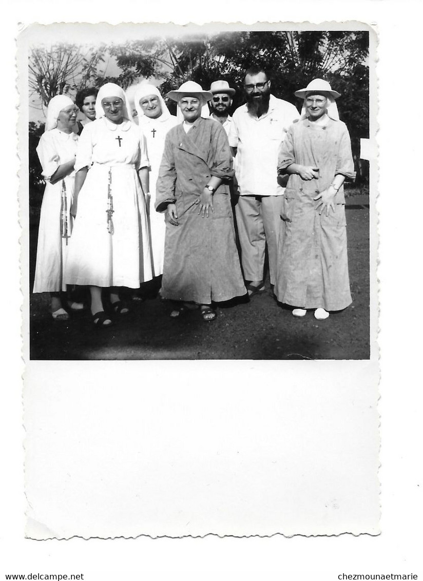 1966 COTE D IVOIRE - LA COMMUNAUTE D OUME ET DE LAKOTA - RELIGIEUSES SOEURS - PHOTO - Africa