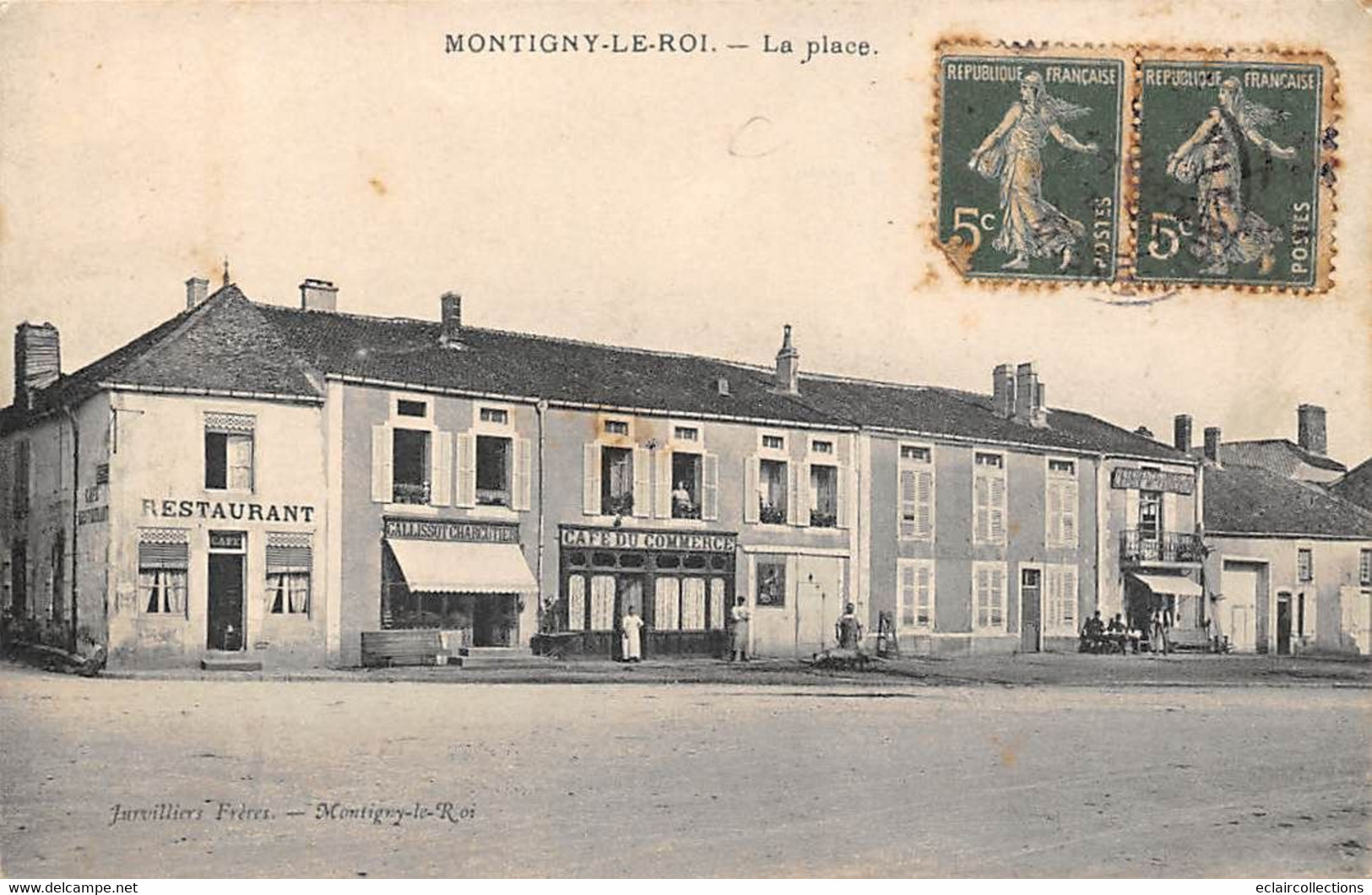 Montigny Le Roi        52    La Place  . Café Du Commerce         (Voir Scan) - Montigny Le Roi